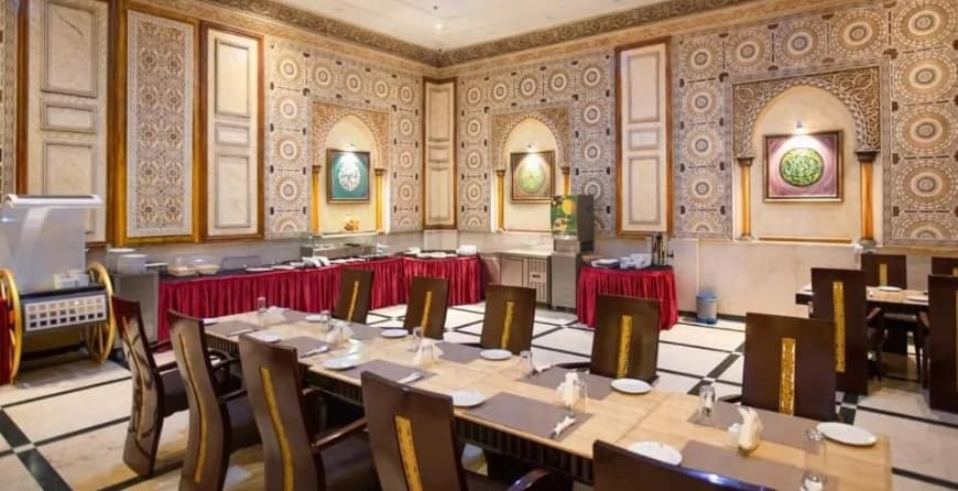 Crown Palace Hotel 5