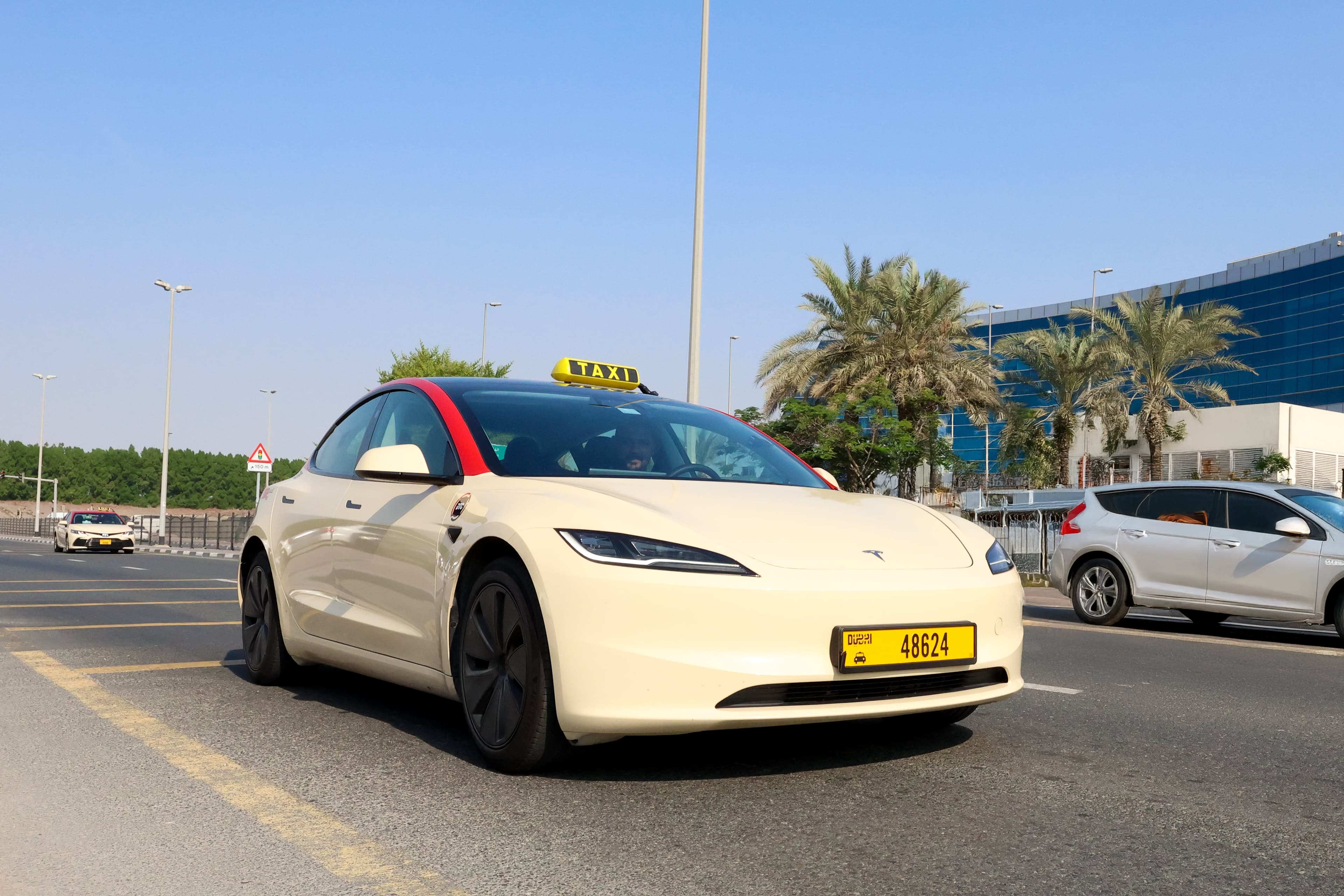 Dubai Taxi Company 3