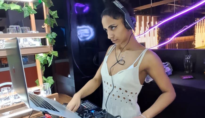DJ Xüe 4