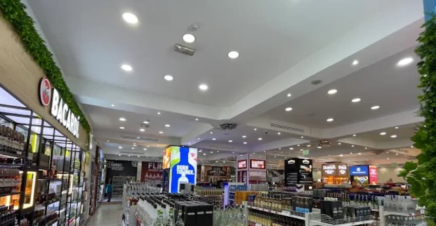 Unisat Liquor Store - Emirates 4