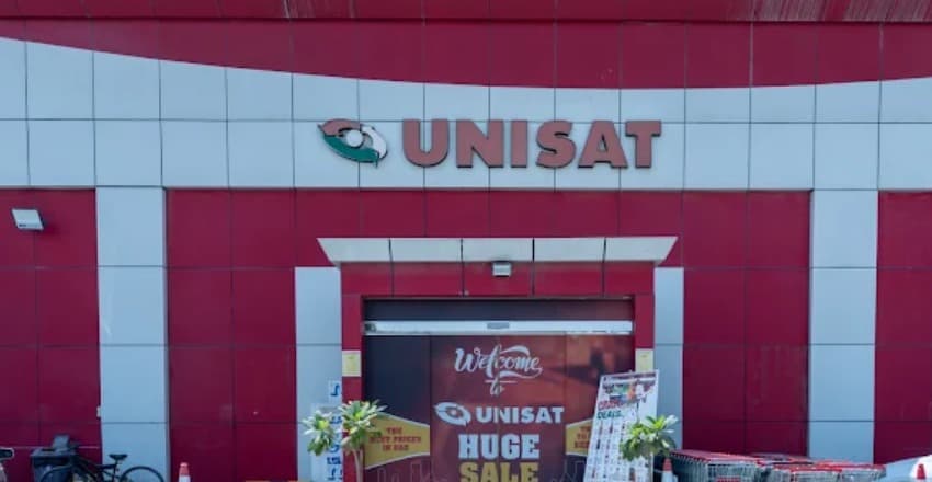 Unisat Liquor Store - Emirates 5