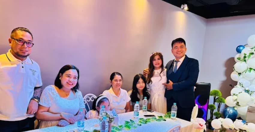 Eclairs party & events 3