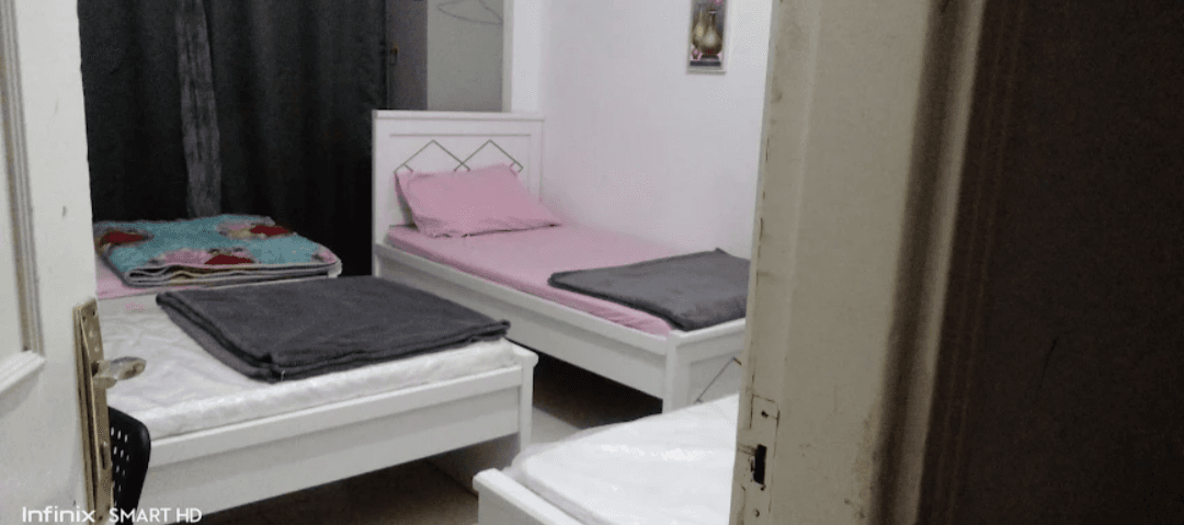 ROYCE YOUTH HOSTEL L. L. C 1
